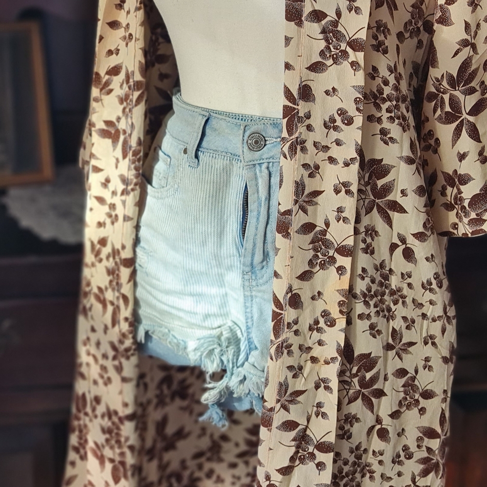 Rewash Distressed Denim Pin Stripe Shorty Shorts size 3/26